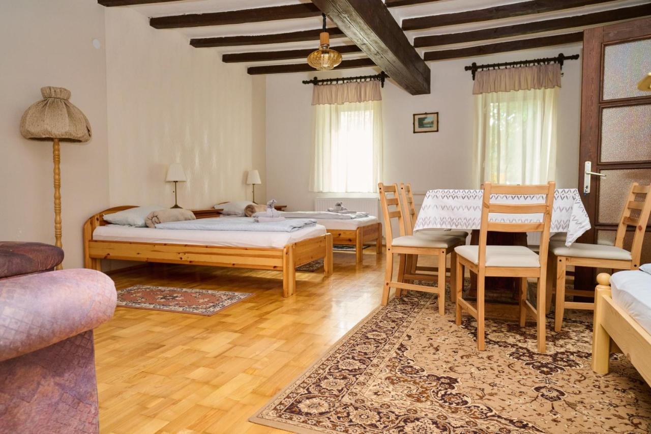 Kölcsey Vendégház Hódmezővásárhely Kültér fotó